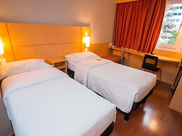 Ibis Asuncion