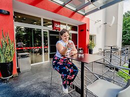 Ibis Asuncion