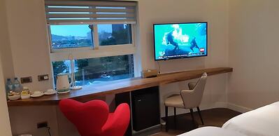 New California Hotel