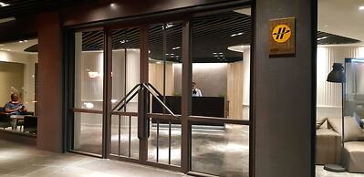 New California Hotel