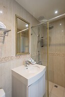 New California Hotel