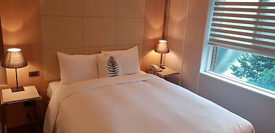 New California Hotel