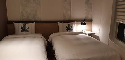 New California Hotel