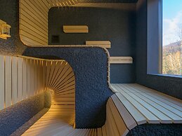 Rusutsu Resort Hotel & Convention