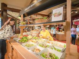 Rusutsu Resort Hotel & Convention