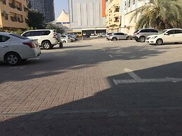 OYO Dream Palace Hotel