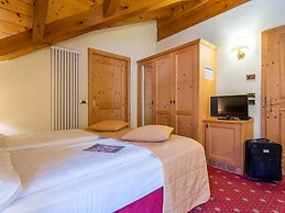 Albergo Dimaro Wellness & Family Hotel