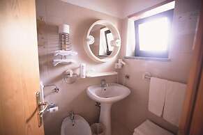 Albergo Dimaro Wellness & Family Hotel