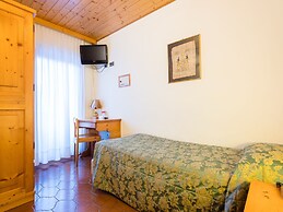 Albergo Dimaro Wellness & Family Hotel