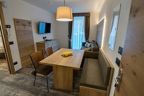 Albergo Dimaro Wellness & Family Hotel