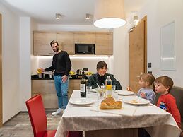 Albergo Dimaro Wellness & Family Hotel