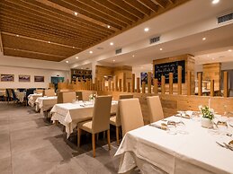 Albergo Dimaro Wellness & Family Hotel
