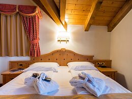Albergo Dimaro Wellness & Family Hotel