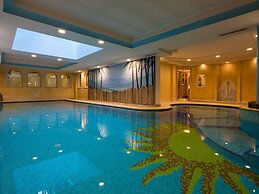 Albergo Dimaro Wellness & Family Hotel