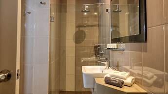 Charles Rasp Motor Inn & Cottages