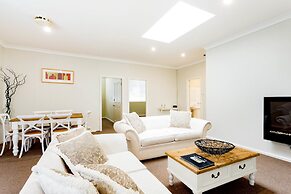 Bundanoon Country Inn Motel