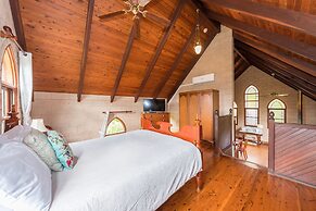 Clarendon Forest Retreat