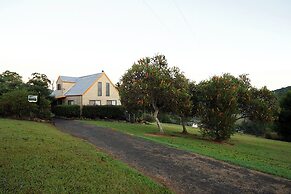 Clarendon Forest Retreat