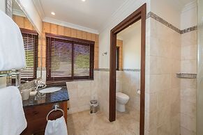 Clarendon Forest Retreat