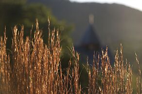 Clarendon Forest Retreat