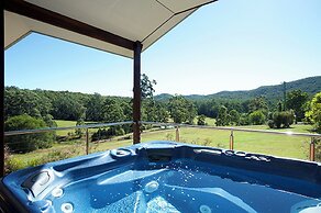 Clarendon Forest Retreat