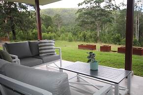 Clarendon Forest Retreat