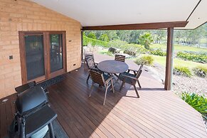 Clarendon Forest Retreat