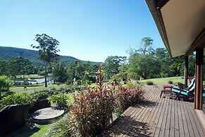 Clarendon Forest Retreat