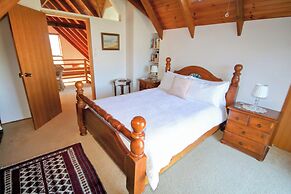 Clarendon Forest Retreat