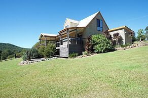 Clarendon Forest Retreat