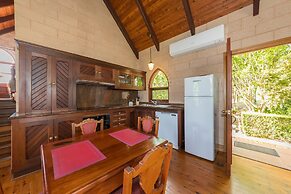 Clarendon Forest Retreat