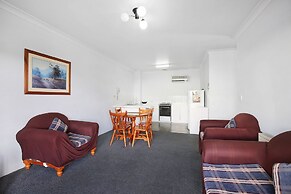 New England Motor Inn