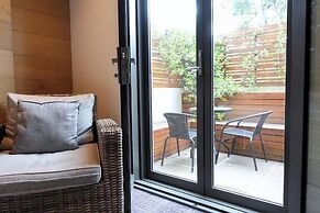 Crown Hotel Surry Hills