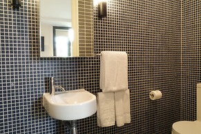 Crown Hotel Surry Hills