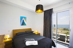 Paradise Cove Beach Villas