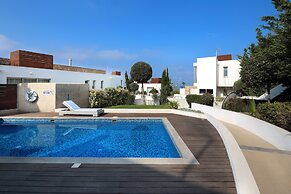 Paradise Cove Beach Villas