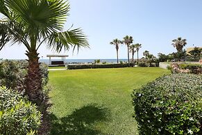 Paradise Cove Beach Villas