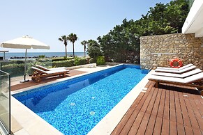 Paradise Cove Beach Villas