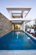 Paradise Cove Beach Villas