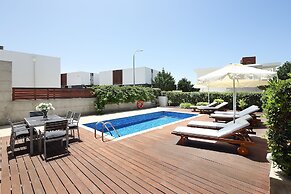 Paradise Cove Beach Villas