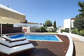 Paradise Cove Beach Villas