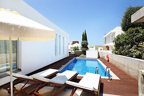 Paradise Cove Beach Villas