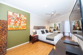 Camelot Boutique Accommodations