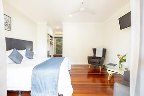 Camelot Boutique Accommodations