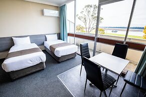 Bayside Hotel