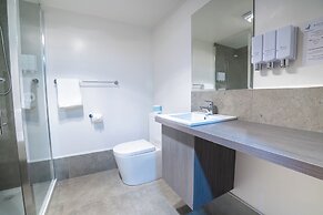 Bayside Hotel