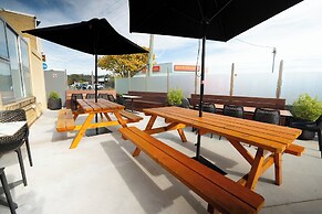 Bayside Hotel