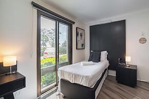 Motel 10