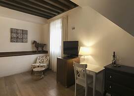 Shine Albayzín Hotel