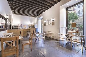 Shine Albayzín Hotel